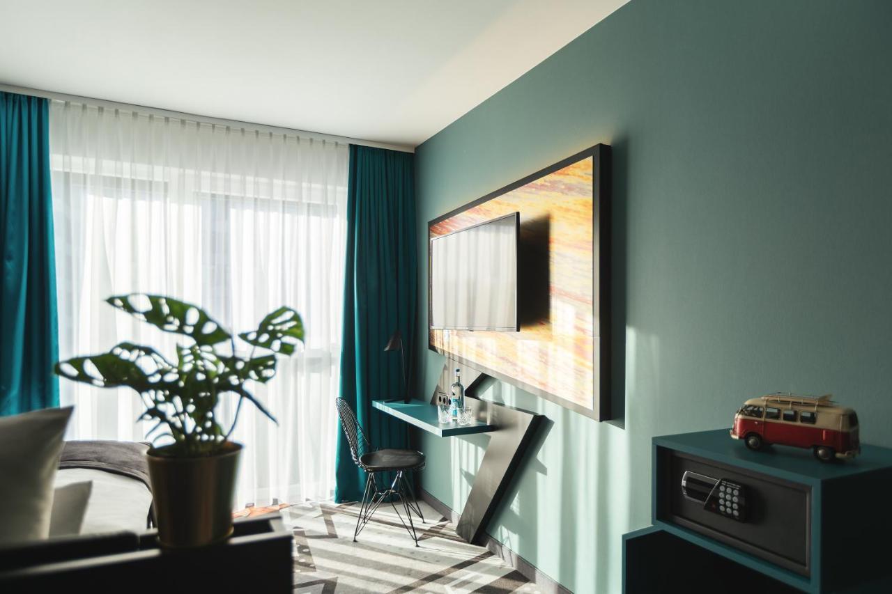 Holiday Inn - The Niu, Flash Berlin Charlottenburg By Ihg Bagian luar foto