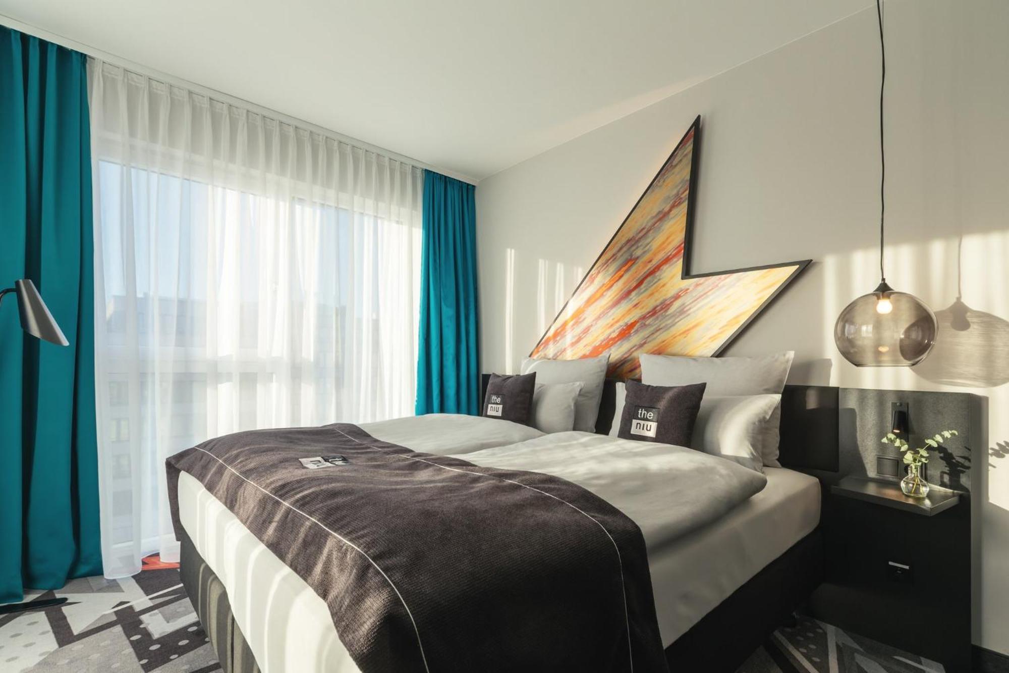 Holiday Inn - The Niu, Flash Berlin Charlottenburg By Ihg Bagian luar foto