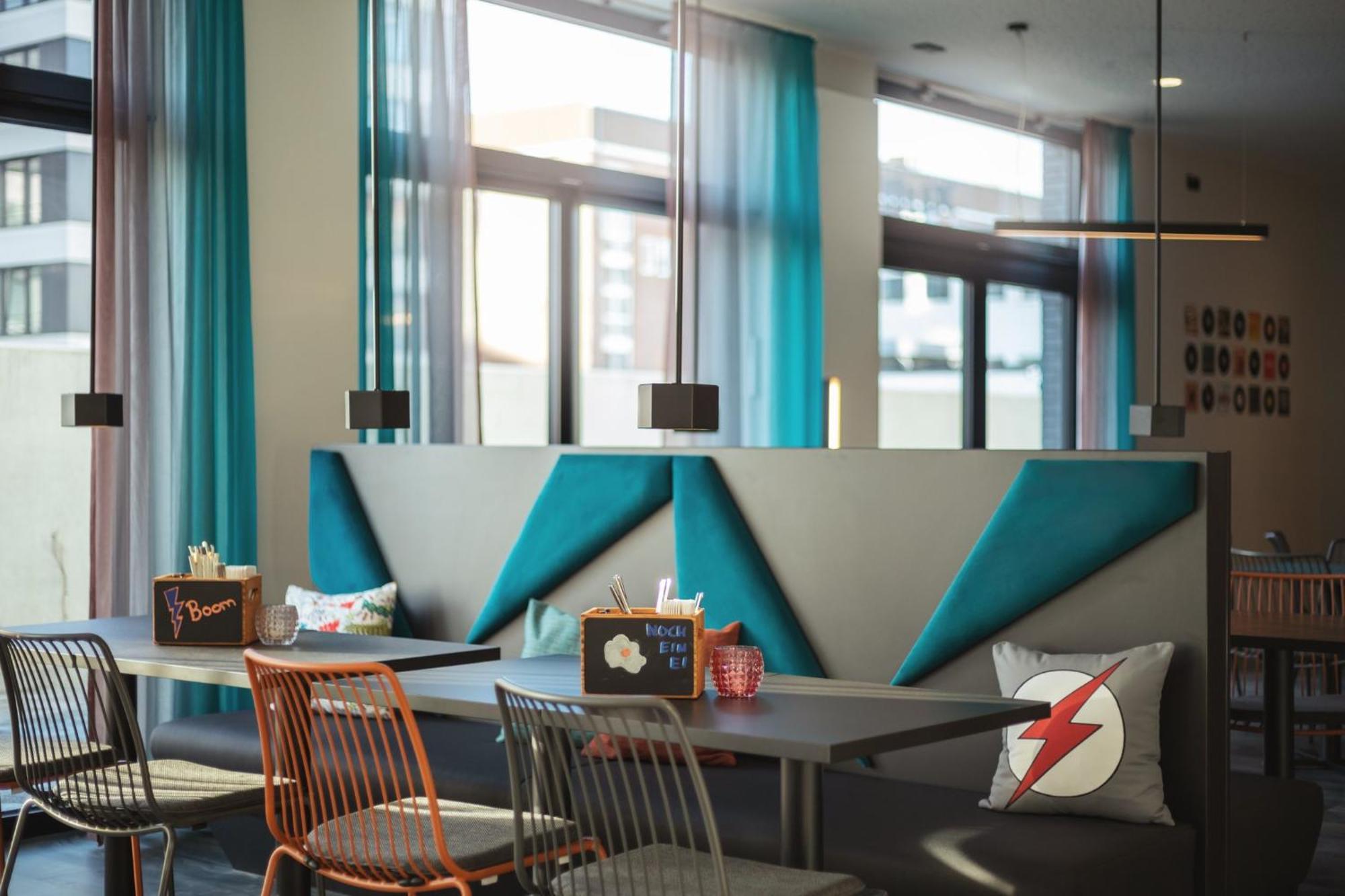 Holiday Inn - The Niu, Flash Berlin Charlottenburg By Ihg Bagian luar foto