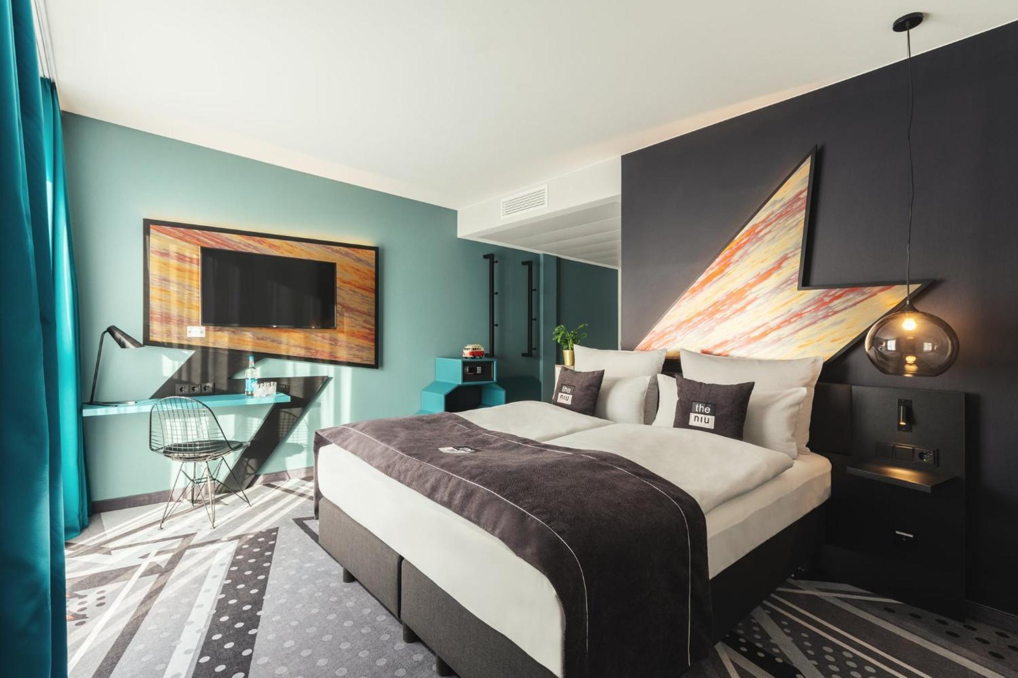 Holiday Inn - The Niu, Flash Berlin Charlottenburg By Ihg Bagian luar foto